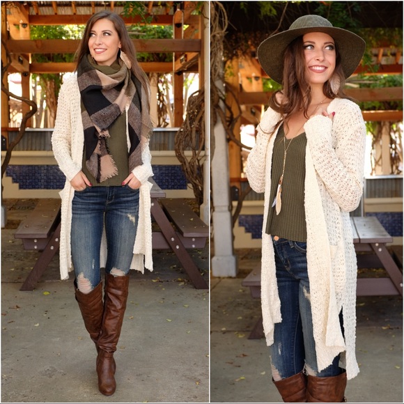 ✨LAST ONE✨Cream Soft and Cozy Knit Cardigan - Picture 4 of 4